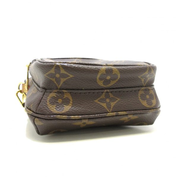 4 Louis Vuitton Utility Crossbody Shoulder Bag Monogram Canvas