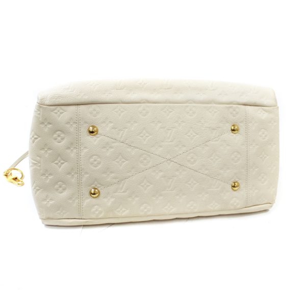 5 Louis Vuitton Artsy MM Shoulder Bag Neige White Monogram