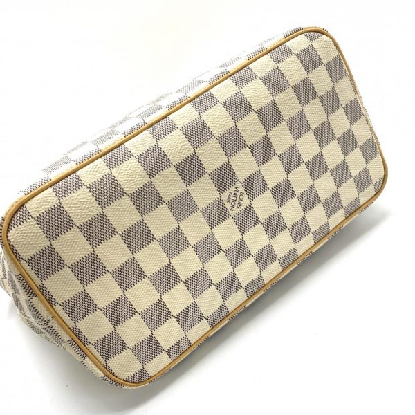 5 Louis Vuitton Saleya PM Damier Azur White Shoulder Bag