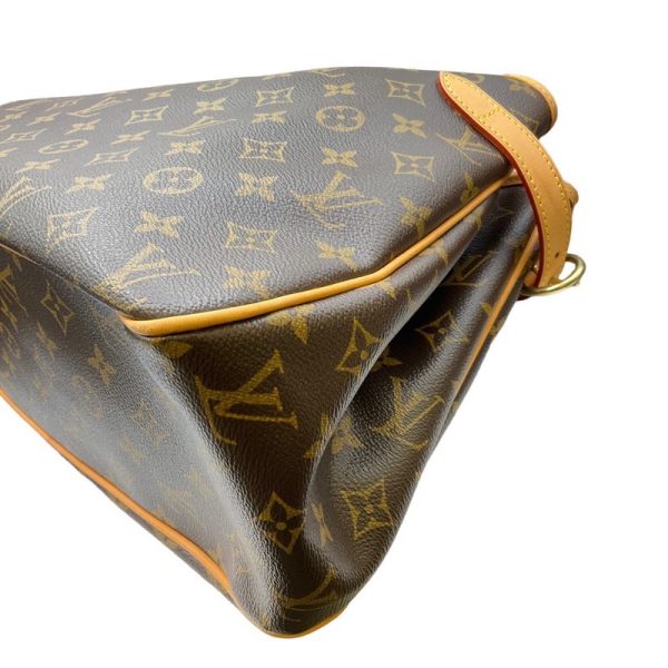 5 Louis Vuitton Batignolles Horizontal Monogram Shoulder Bag