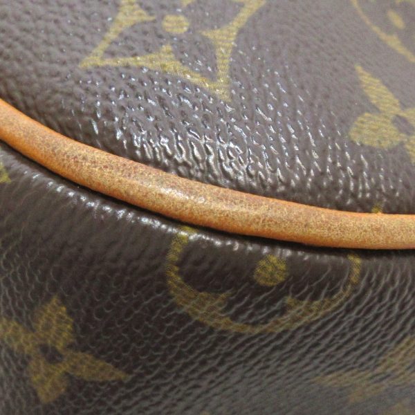 5 Louis Vuitton Hudson GM Shoulder Bag Monogram