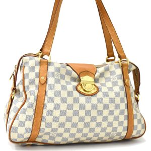 5000041884102301 1 LOUIS VUITTON Sasha Shoulder Bag Taiga Blue