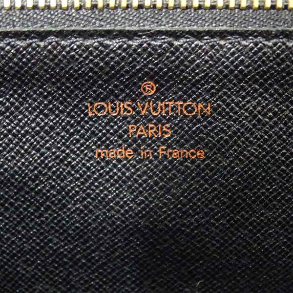 6 Louis Vuitton Epi Shoulder Bag Monceau Noir Black