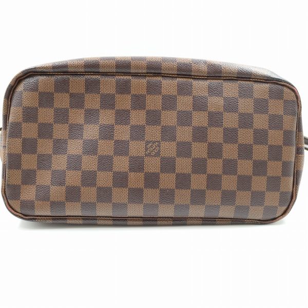 6 Louis Vuitton Neverfull MM Damier Tote Bag