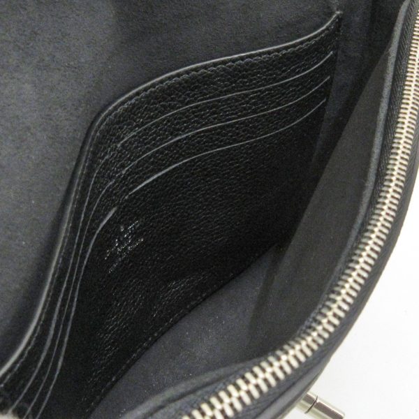 6 Louis Vuitton Pochette My Lock Me Shoulder Bag Noir