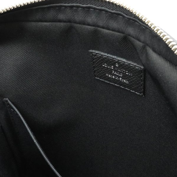 7 Louis Vuitton Taiga Messenger PM Diagonal Shoulder Noir Black