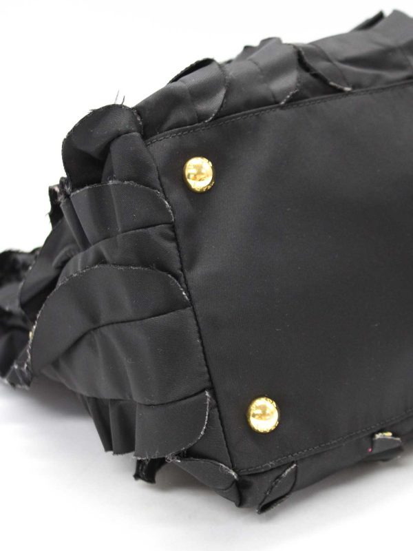 7 Prada Frilled Handbag Gold Metal Fittings Bag Black