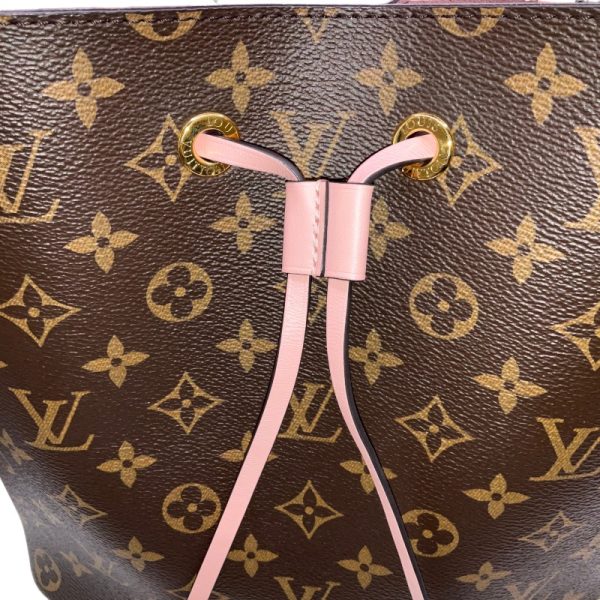 7 Louis Vuitton Neo Noe Monogram Shoulder Bag