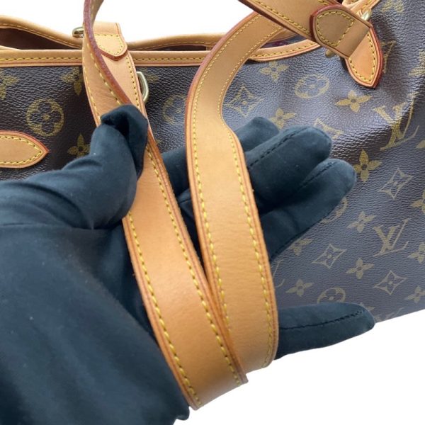 7 Louis Vuitton Batignolles Horizontal Monogram Shoulder Bag