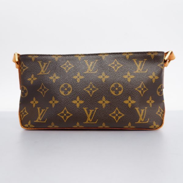 7 Louis Vuitton Trotteur Shoulder Bag Monogram