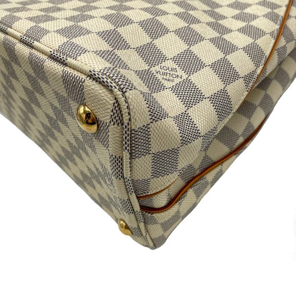 8 Louis Vuitton Damier Azur Calvi Shoulder Bag