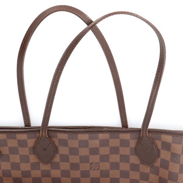 8 Louis Vuitton Neverfull MM Tote Bag