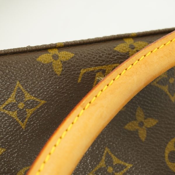 8 Louis Vuitton Shoulder Bag Monogram Looping MM