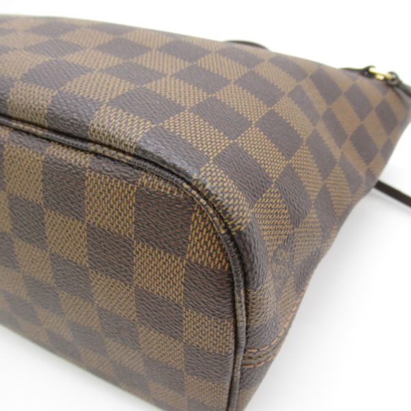 8 Louis Vuitton Neverfull Tote Bag PVC Coated Canvas Damier