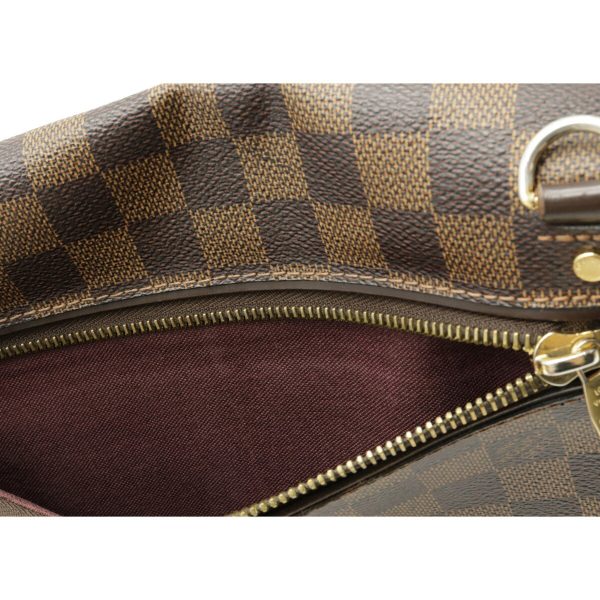 8 Louis Vuitton Damier Hoxton PM Shoulder Bag