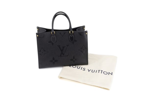 8 Louis Vuitton On The Go MM Shoulder Bag Monogram Implant Leather Black