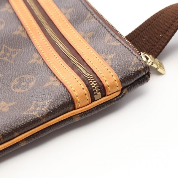 843897 5 Louis Vuitton Pochette Bosphore Monogram Shoulder Bag