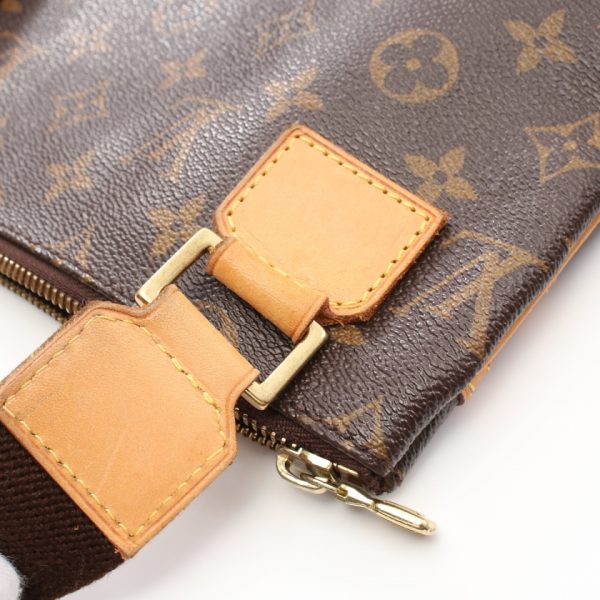 843897 7 Louis Vuitton Pochette Bosphore Monogram Shoulder Bag