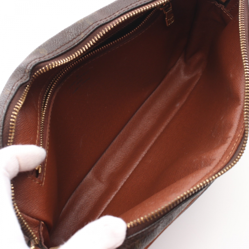 Louis Vuitton Marly Dragonne Monogram Clutch Bag - Image 2