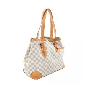 844135 1 Louis Vuitton Muria Mahina Leather Handbag