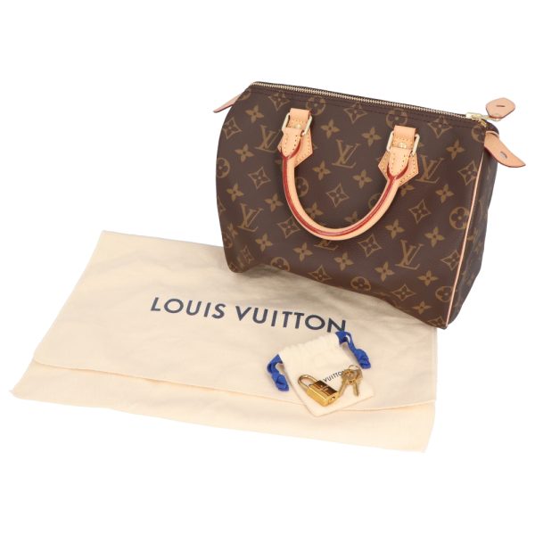 9 Louis Vuitton Speedy 25 Monogram Handbag