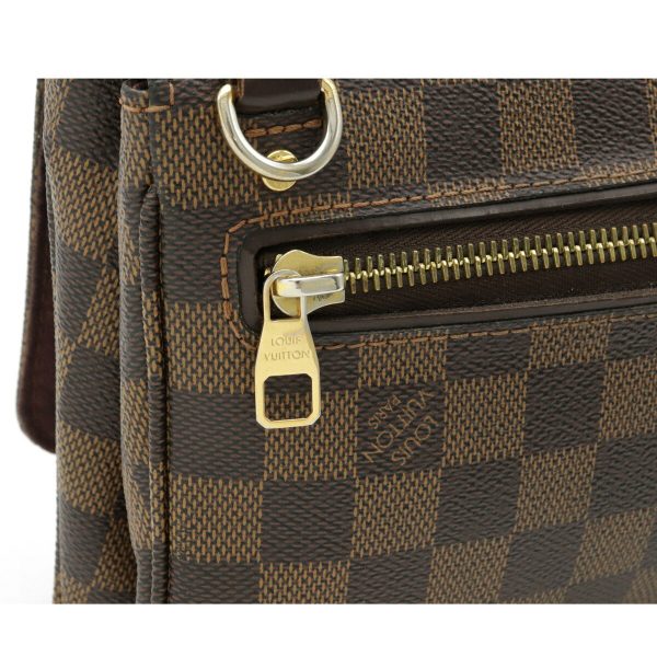 9 Louis Vuitton Damier Hoxton PM Shoulder Bag