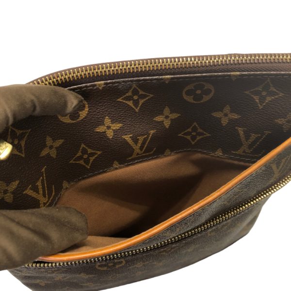 9 Louis Vuitton Pochette Valmy Gold Hardware Shoulder Bag