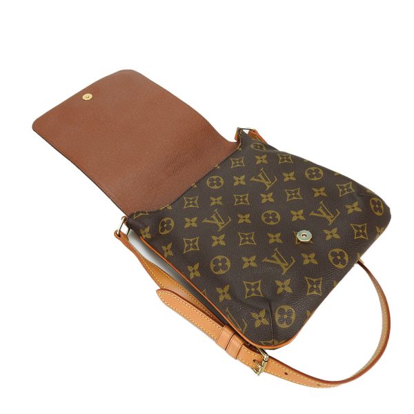 b a40123 5 Louis Vuitton Shoulder Bag Monogram Musette Salsa