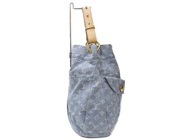 imgrc0092479254 Louis Vuitton Daily GM Monogram Denim Tote Bag