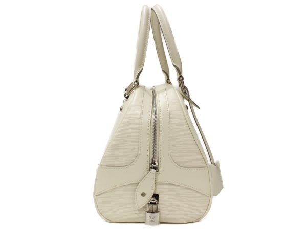 imgrc0092479398 Louis Vuitton Montaigne PM Epi Leather Handbag White