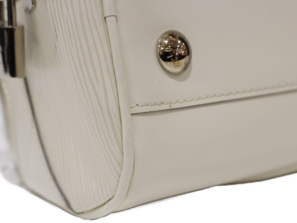 imgrc0092479402 Louis Vuitton Montaigne PM Epi Leather Handbag White