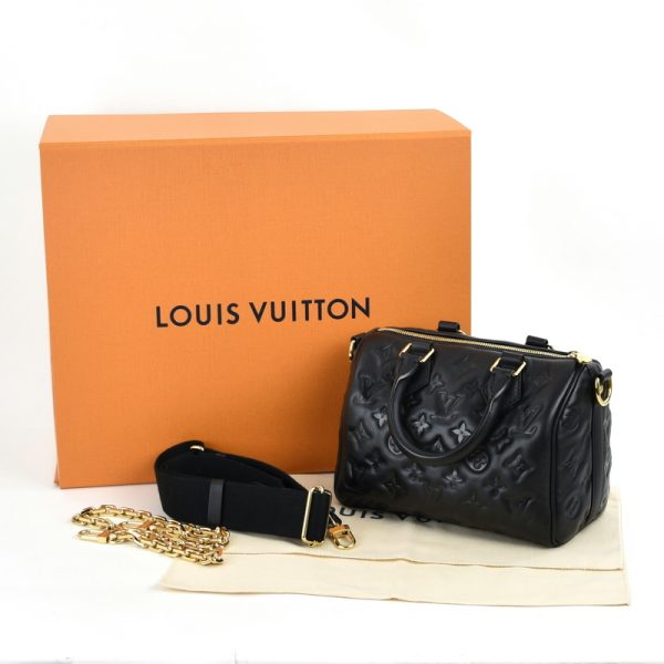 imgrc0094117919 Louis Vuitton lamb leather Speedy Bandouliere 22 Shoulder bag