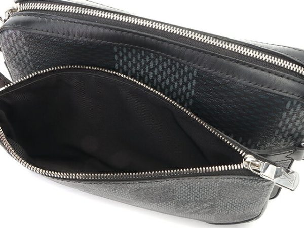 imgrc0100863961 Louis Vuitton Messenger Damier Graphite 3D Shoulder Bag