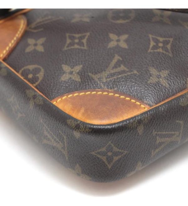 060707 03 Louis Vuitton Danube Diagonal Shoulder Bag Monogram Brown