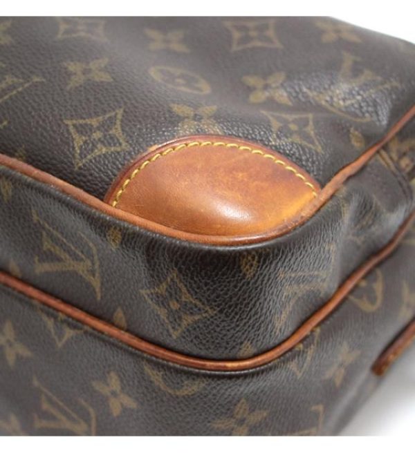 061311 04 Louis Vuitton Nile Diagonal Shoulder Bag Monogram Brown