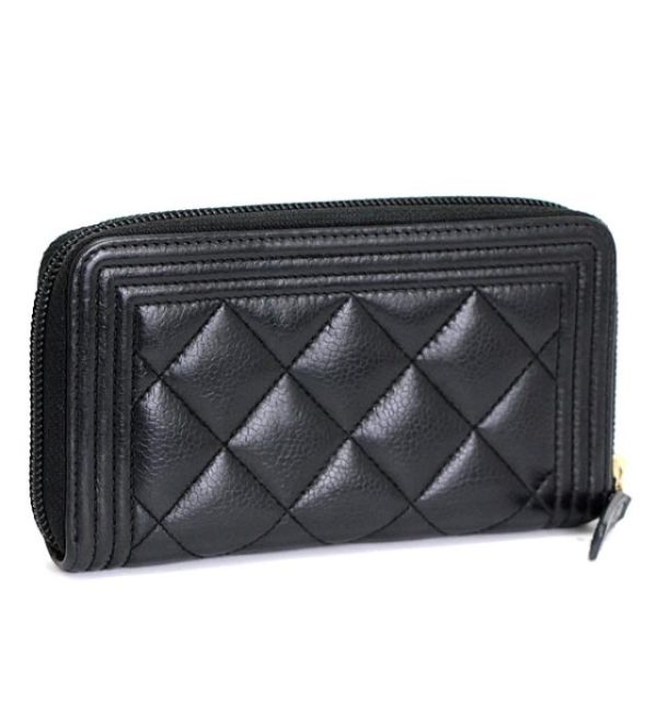 061608 01 Chanel Boy Round Fastener Compact Wallet Soft Caviar Black