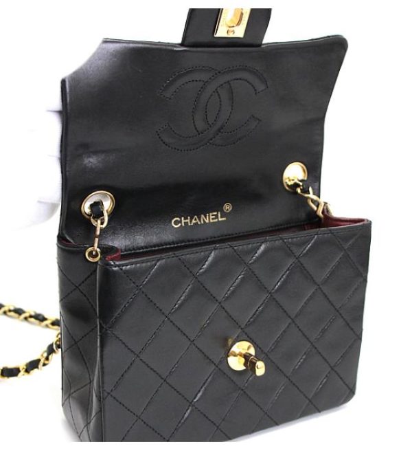 061696 06 Chanel Mini Matelasse Chain Shoulder Bag Lamb Black