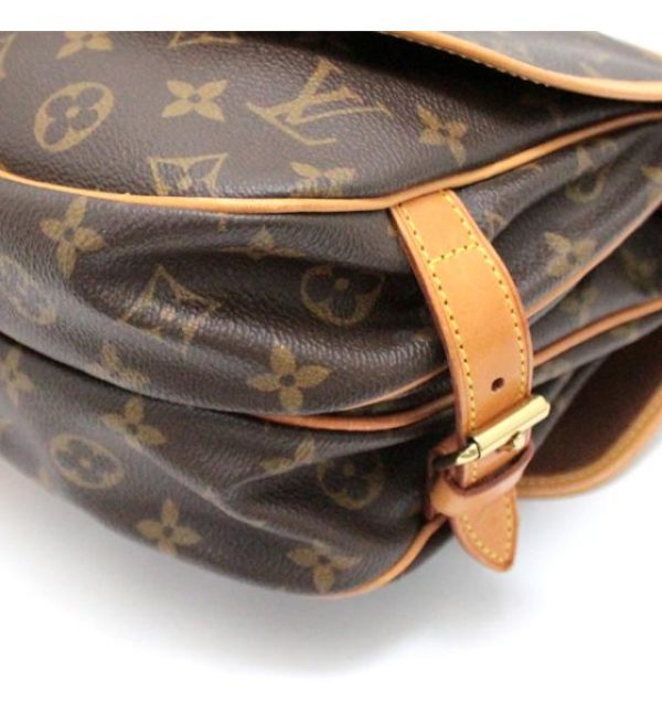 061753 04 Louis Vuitton Saumur 30 Shoulder Bag Monogram