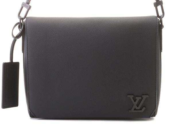 1 Louis Vuitton Shoulder Bag Takeoff Messenger Black