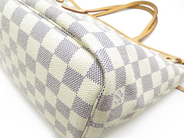 10 Louis Vuitton Neverfull PM Damier Azur