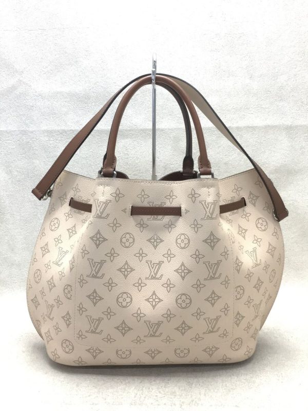 10 Louis Vuitton Tote Bag leather