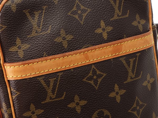 10 Louis Vuitton Danube Shoulder Bag Monogram