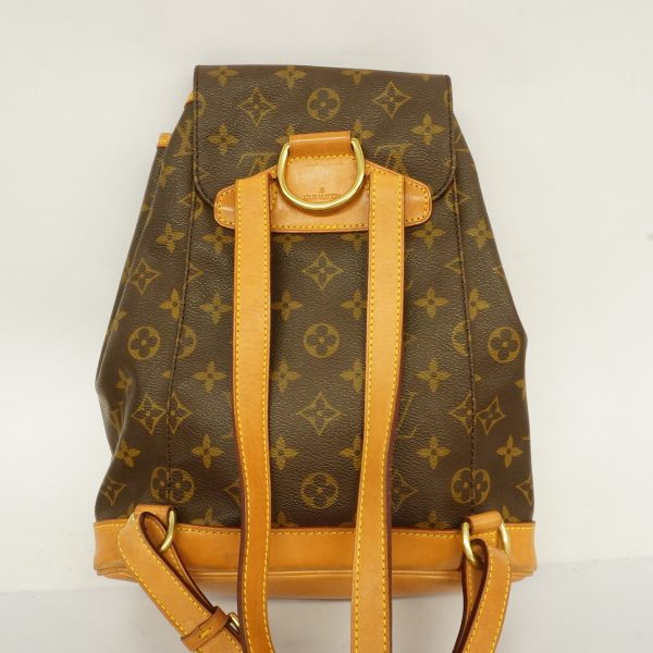 10 Louis Vuitton Rucksack Monogram Montsouris Backpack MM