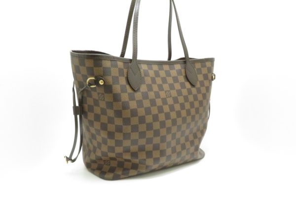 2 Louis Vuitton Neverfull MM Damier