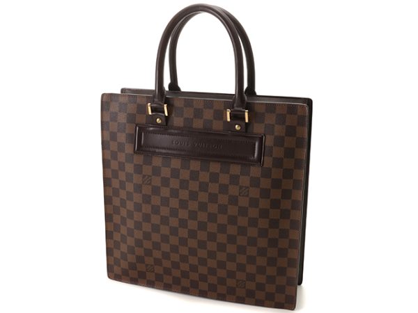 2 Louis Vuitton Venice GM Damier