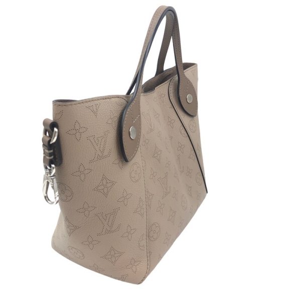 2 Louis Vuitton Hina PM Handbag