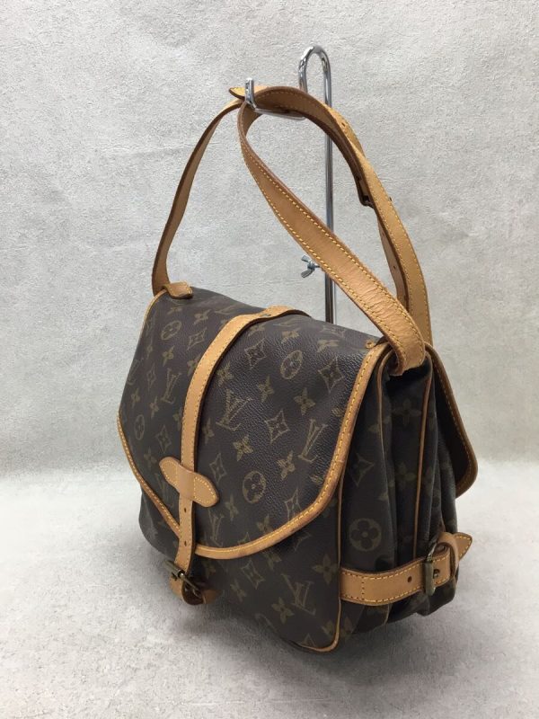 2 Louis Vuitton Saumur 30 Monogram