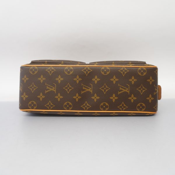 2 Louis Vuitton Shoulder Bag Monogram Viva Cite GM