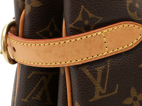 3 Louis Vuitton Batignolles Horizontal Monogram Tote Bag