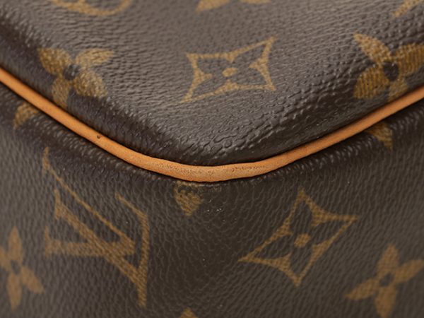 3 Louis Vuitton Cite GM Monogram